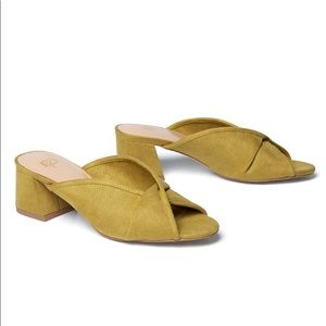 Cabi Marigold Faux Suede Slide Mules Size 8.5